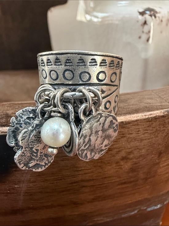 Silpada Jewelry - RARE SILPADA FUN Cha-Cha Charm ring - size 8 more of an 8-1/2